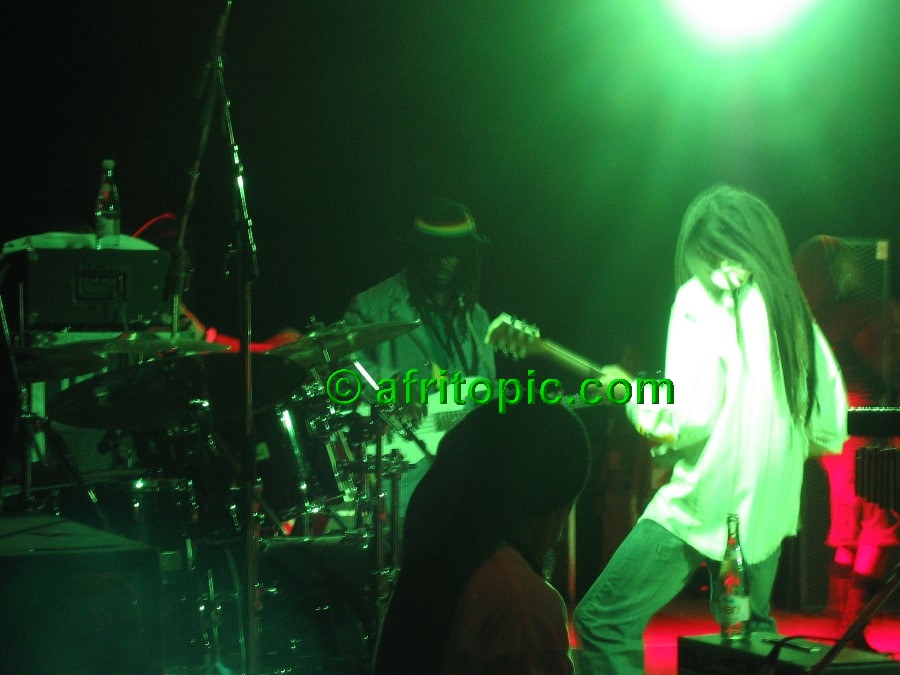 ../Images/AfricaFestival-27-28May05 146.jpg